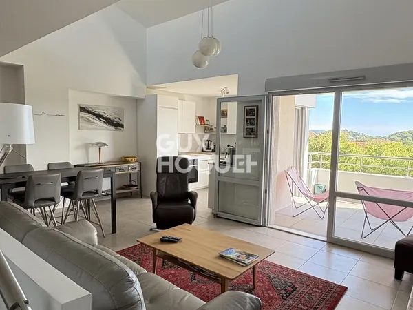 APPARTEMENT À VENDRE DE 4 PIÈCES DE 109,00 M² 