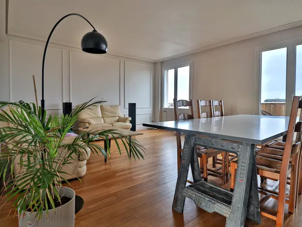 APPATEMENT DE STANDING - 92.46m2 