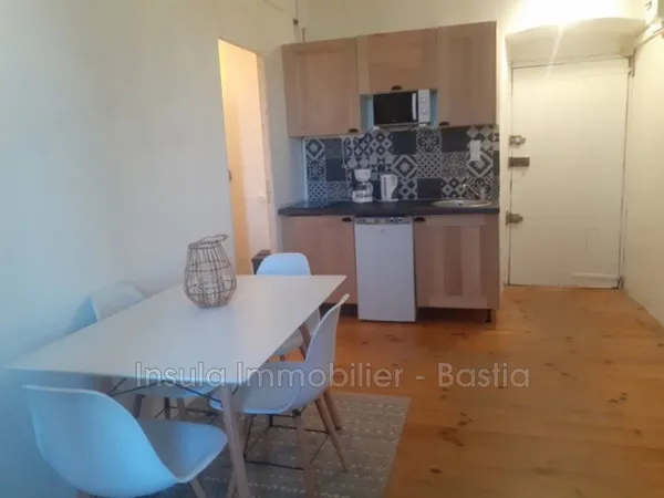 Appartement 2 pièces 27 m² 