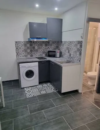 Studio 1 pièce 19 m² 