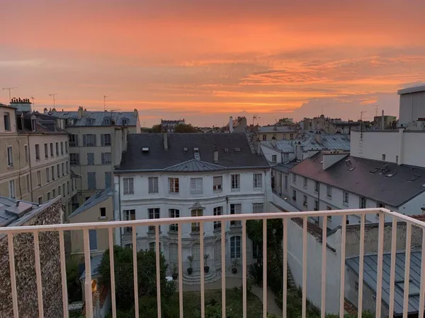 Studio 1 pièce 25 m² 