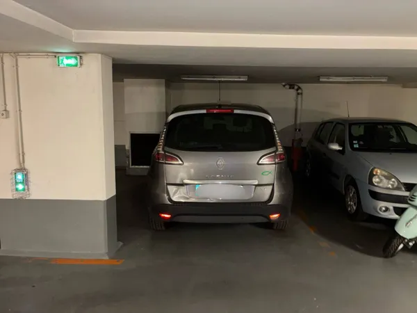 Parking 14 m² 