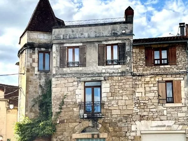 Maison 10 pièces 245 m² 