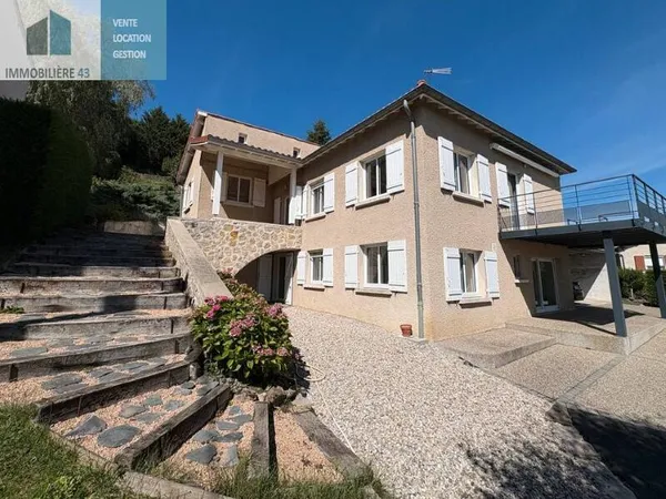 Villa 7 pièces 160 m² 