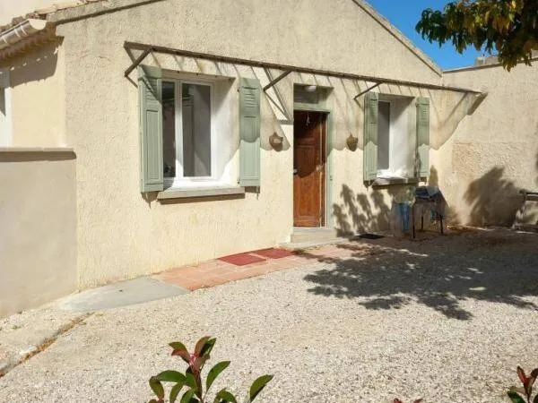 Studio 1 pièce 40 m² 