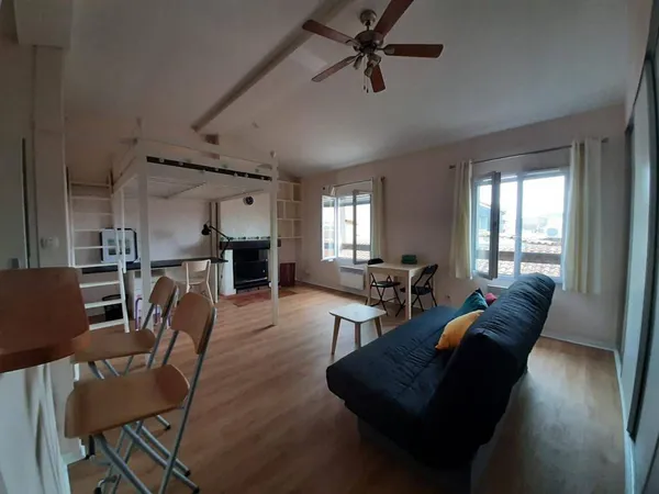 Loue Studio meuble 35m² Bordeaux Cours de la Somme 