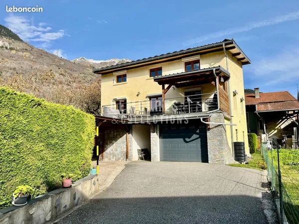 Propriété 6 pièces 150 m² 