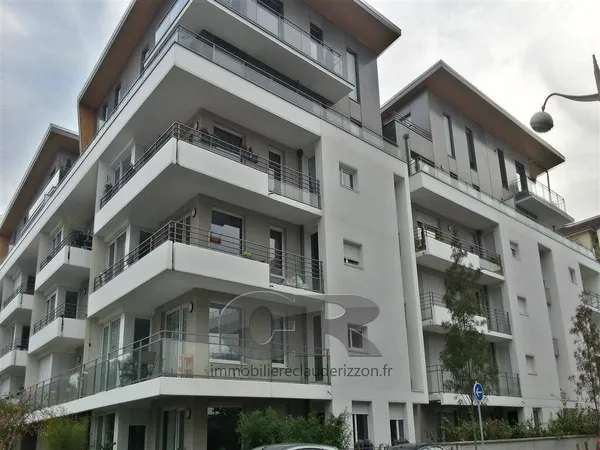 Appartement 3 pièces 77 m² 