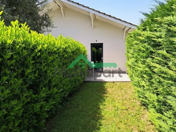 Studio 1 pièce 19 m² 