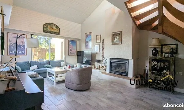 Maison 7 pièces 142 m² 