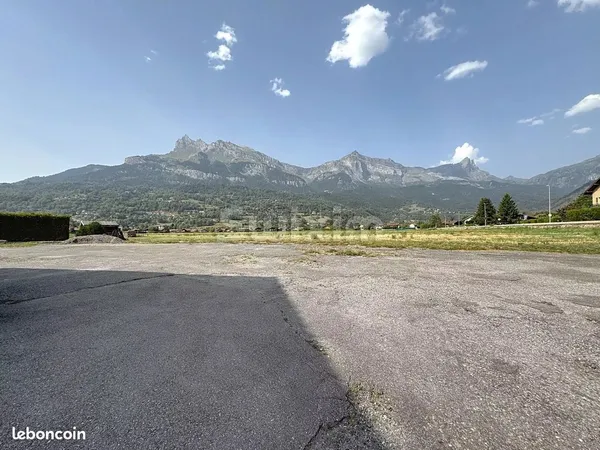 Terrain 750 m² Passy 