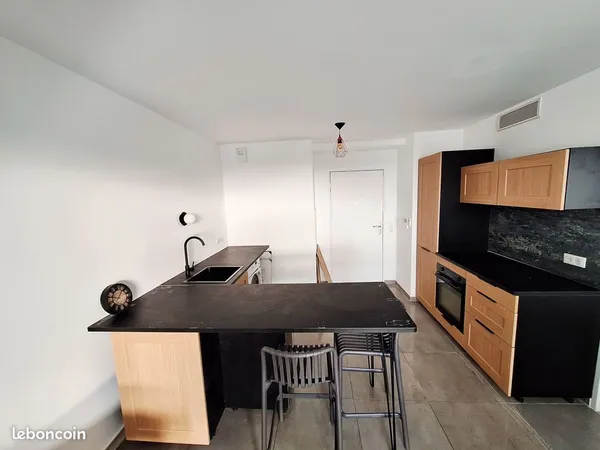 Magnifique T2 neuf de 38 m² avec grand balcon de 12 m² dans résidence avec piscine 