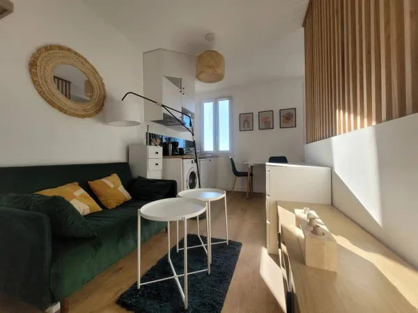 Studio 1 pièce 22 m² 