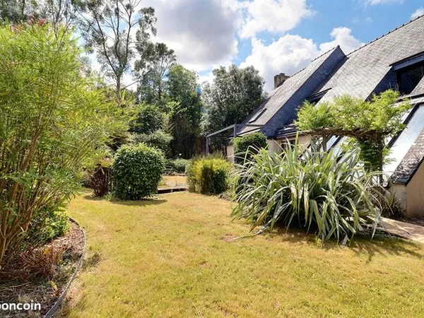 Maison 7 pièces 258 m² 