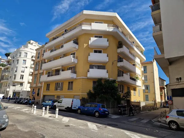 Parking 12 m² 