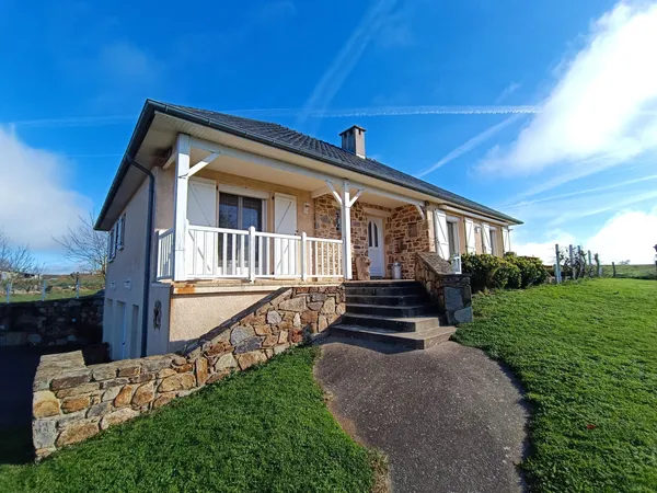 Maison individuelle de 150m2 habitables. 