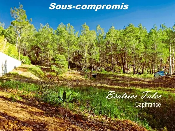 Terrain 1 668 m² Pourrieres 