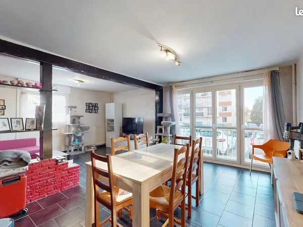Appartement 3 pièces 84 m² 