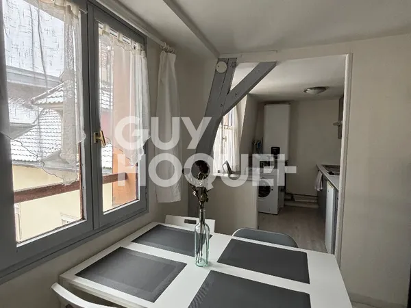 2 pièces 32.80m² - meublé - centre ville 