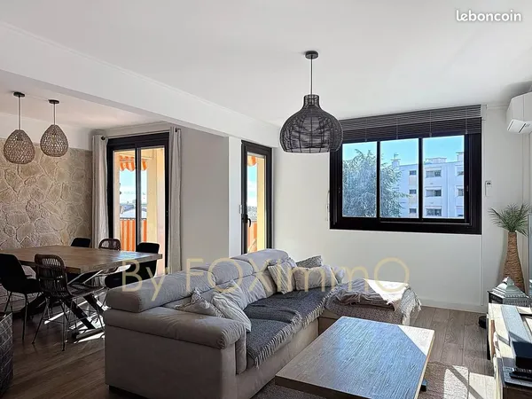 Appartement 4 pièces 77 m² 