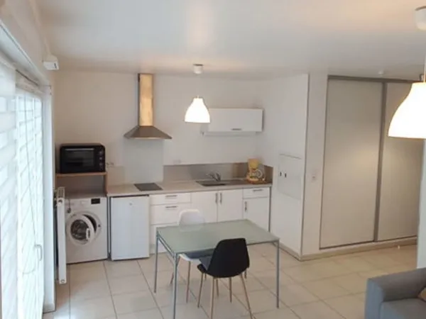 Studio 27m2 moderne meublé proche CNPE, Bus Luxembourg 