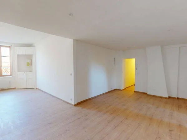 Appartement 2 pièces 65 m² 