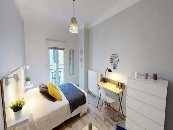 Appartement 1 pièce 15 m² 