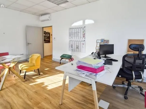 Local commercial 280 m² 