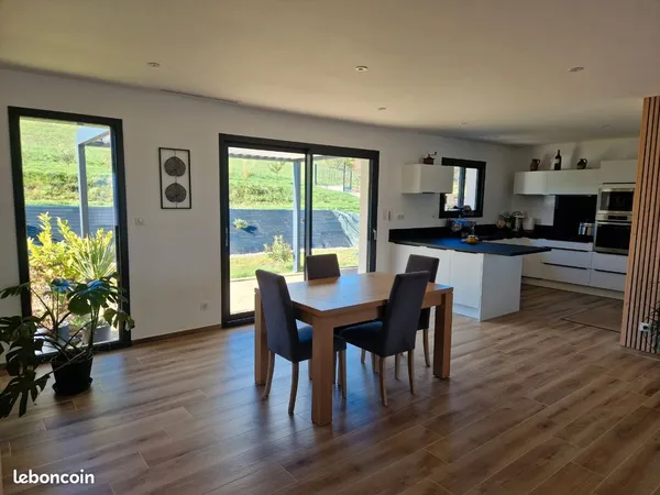 Maison neuve - 105 m² - 4 pièces 