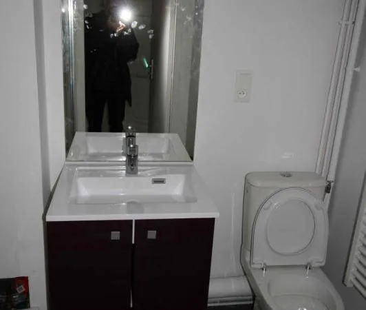 Studio 1 pièce 17 m² 