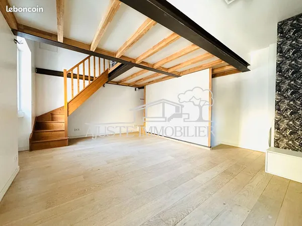 Studio 1 pièce 41 m² 