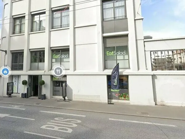 Local commercial 160 m² 