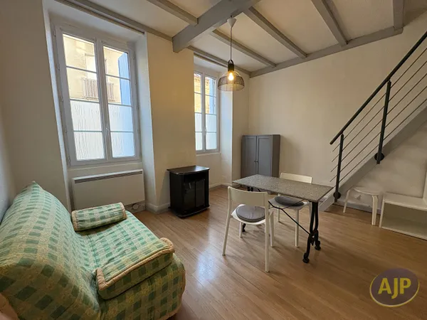 T1 MEUBLE BORDEAUX 