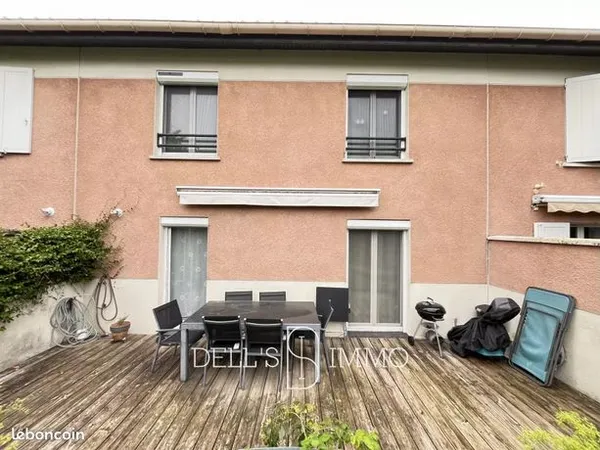 Maison 5 pièces 109 m² 