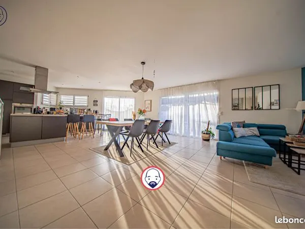 Maison 6 pièces 150 m² 