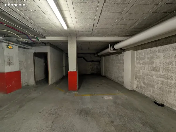 Parking/box Nice 