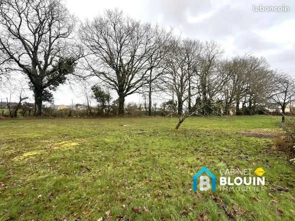 Terrain 925 m² LA MEILLERAYE DE BRETAGNE 