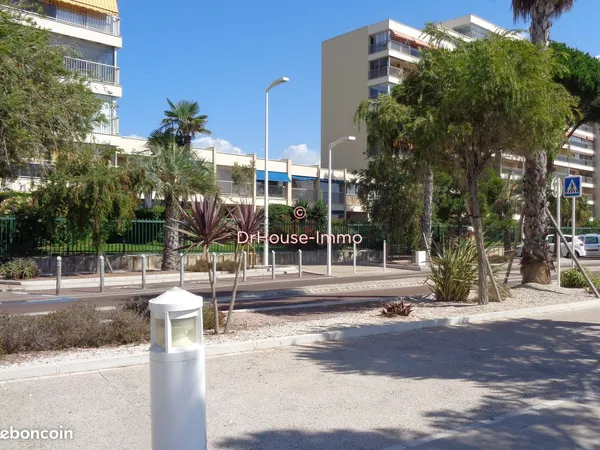 Studio 1 pièce 19 m² 
