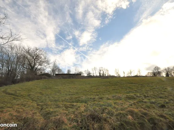 Terrain 16775 m² 