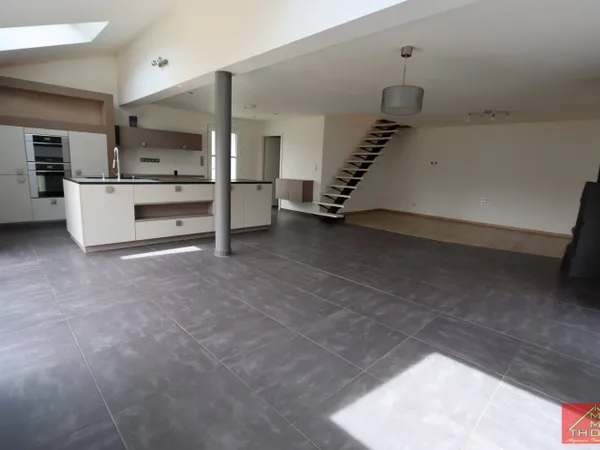 Duplex 3 pièces 101 m² 