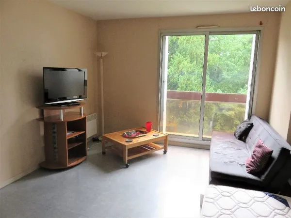 Studio 1 pièce 26 m² 