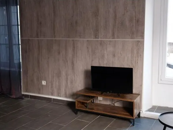 Studio 1 pièce 28 m² 