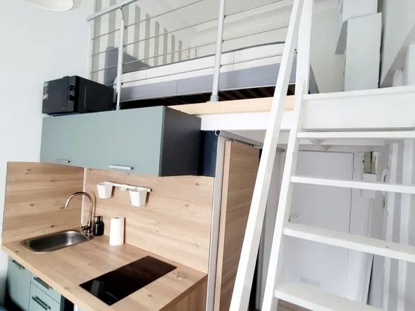 Studio 1 pièce 10 m² 
