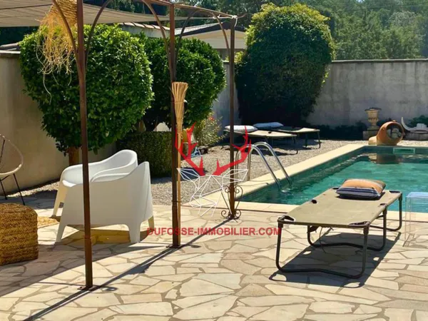 Maison Vente Saint-Étienne-du-Grès 5p 200m² 895000€