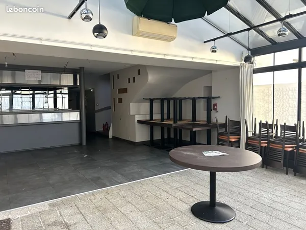Local commercial 64 m² La Gaubretière 