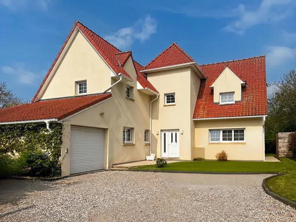 Maison 7 pièce(s) 187 m2 