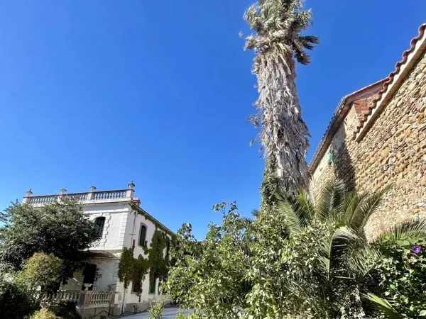 Maison 2 pièces 250 m² 