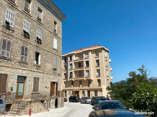 À louer - Beau T3 plein de charme à Sartène 