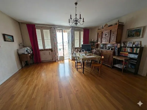 Exclusivité - Appartement T4 lumineux avec garage, balcons e 