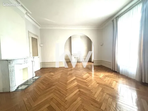 Appartement 6 pièces 177 m² 